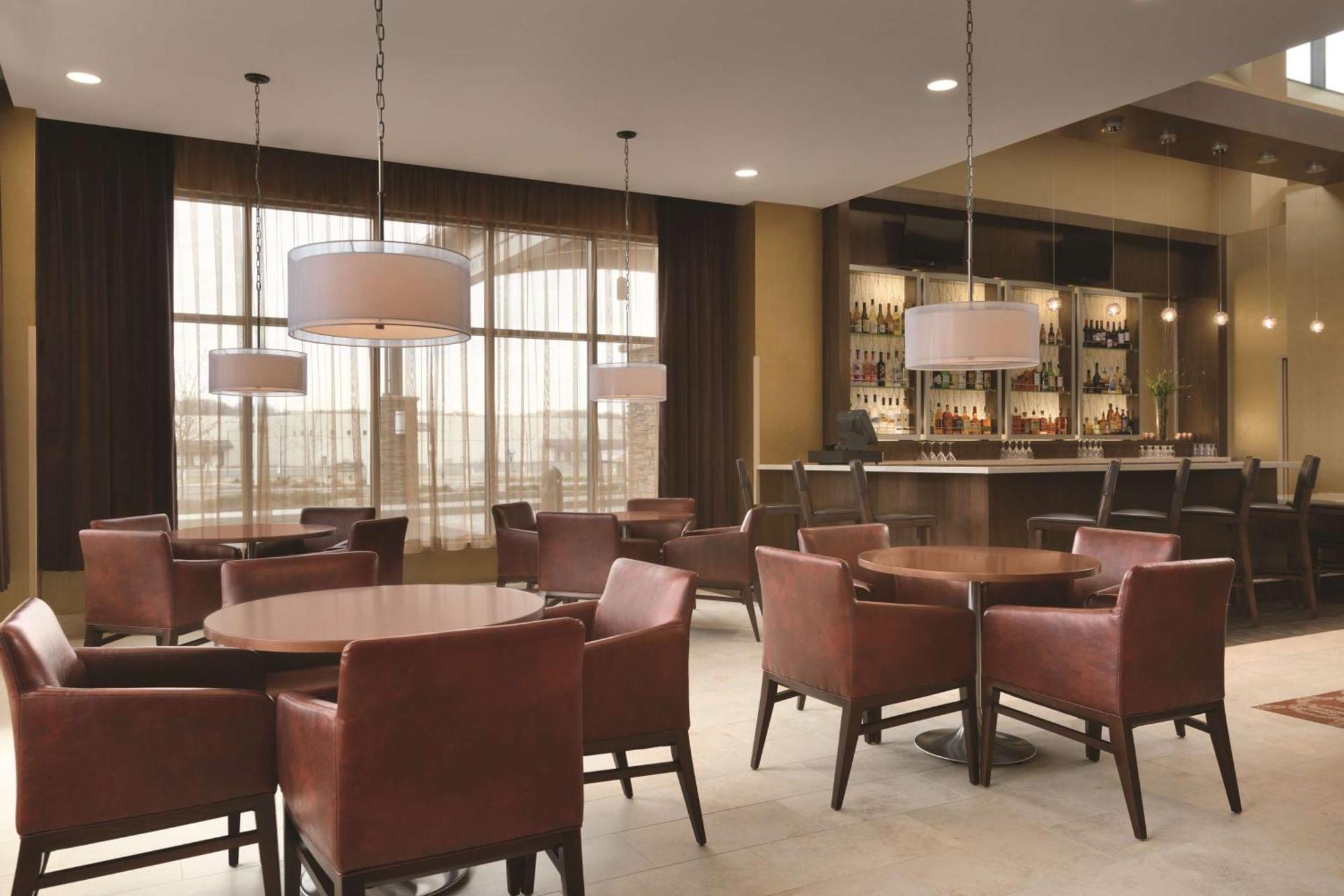 Embassy Suites By Hilton Akron Canton Airport North Canton Buitenkant foto