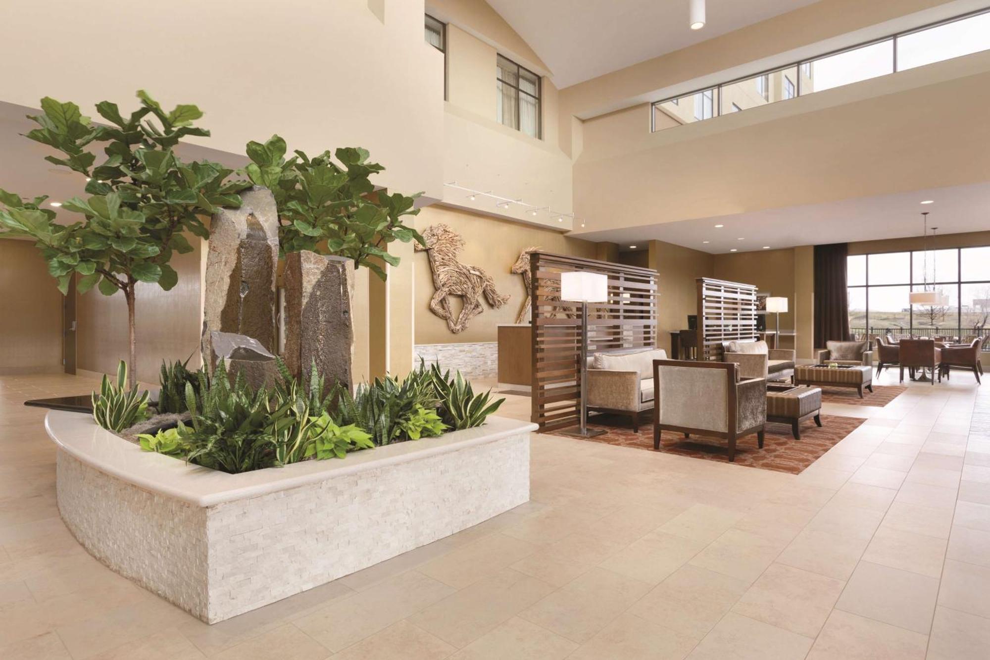 Embassy Suites By Hilton Akron Canton Airport North Canton Buitenkant foto